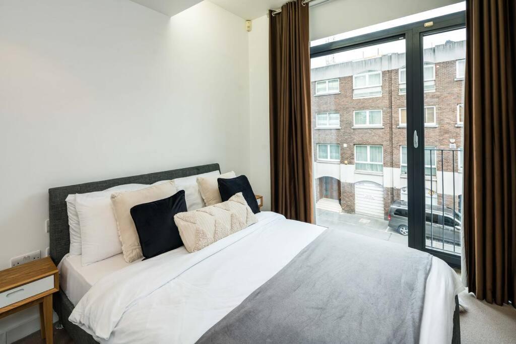 Apartamento Chic And Spacious Flat Near Bond Street Londres Exterior foto